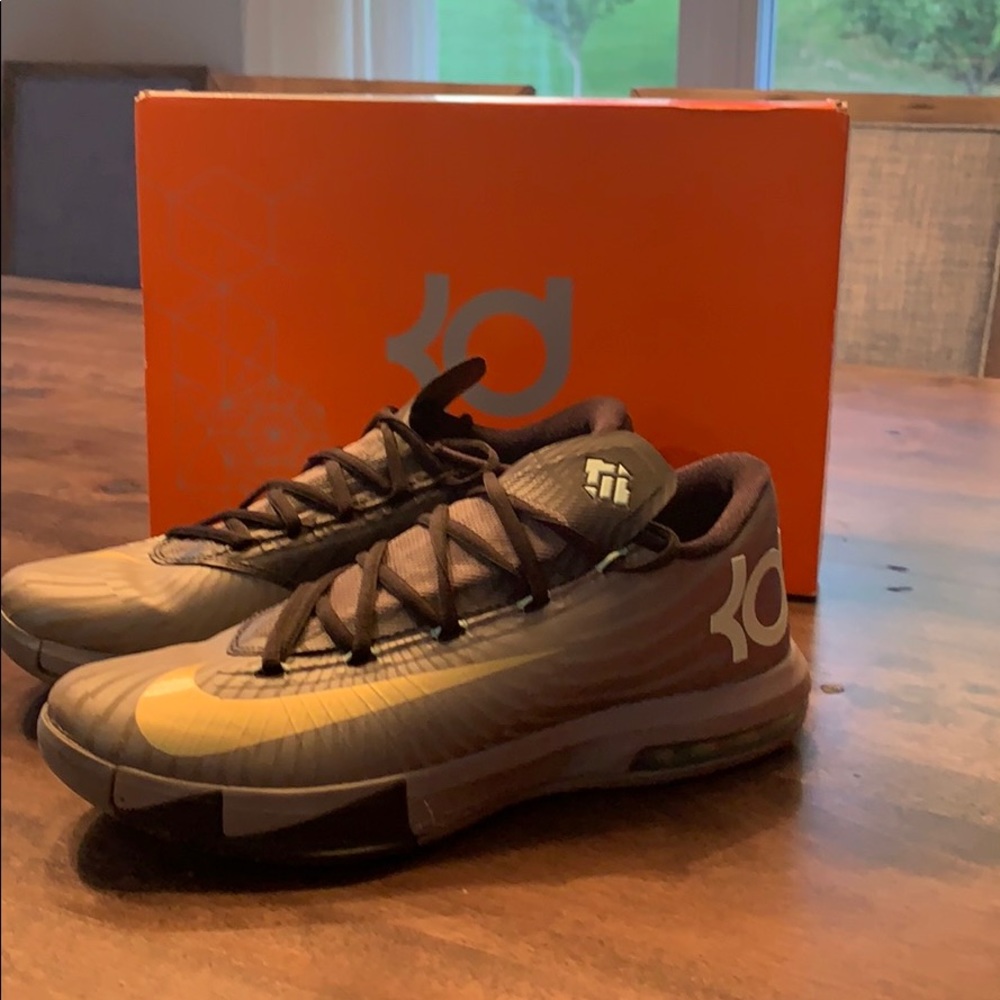 Nike KD VI Sneakers